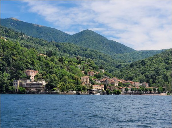 LagoMaggiore22104.jpg